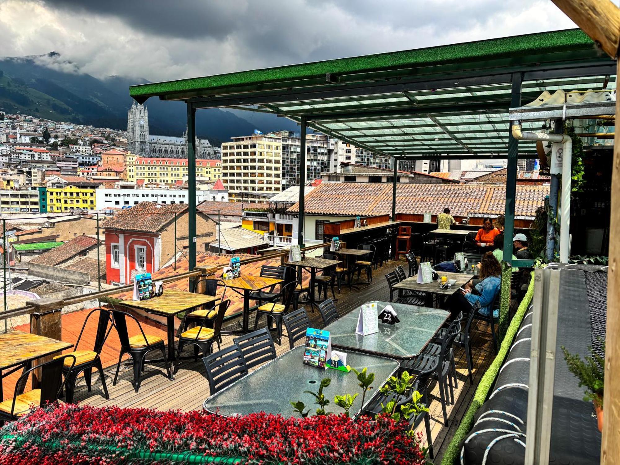 The Secret Garden * Quito